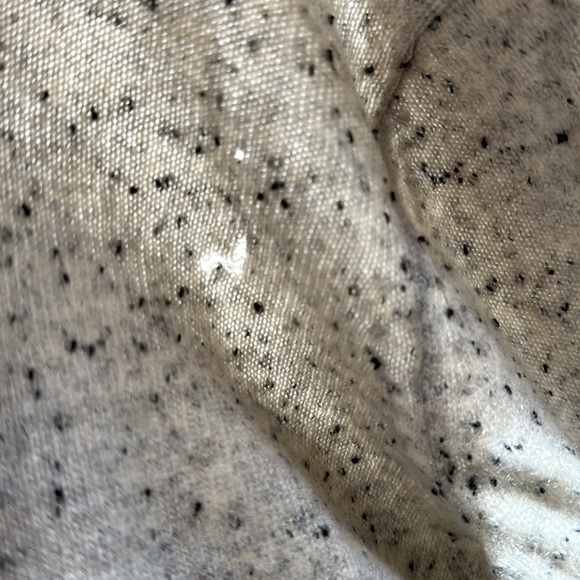 Everlane Grey Donegal Cashmere Sweater Size M - Picture 5 of 11